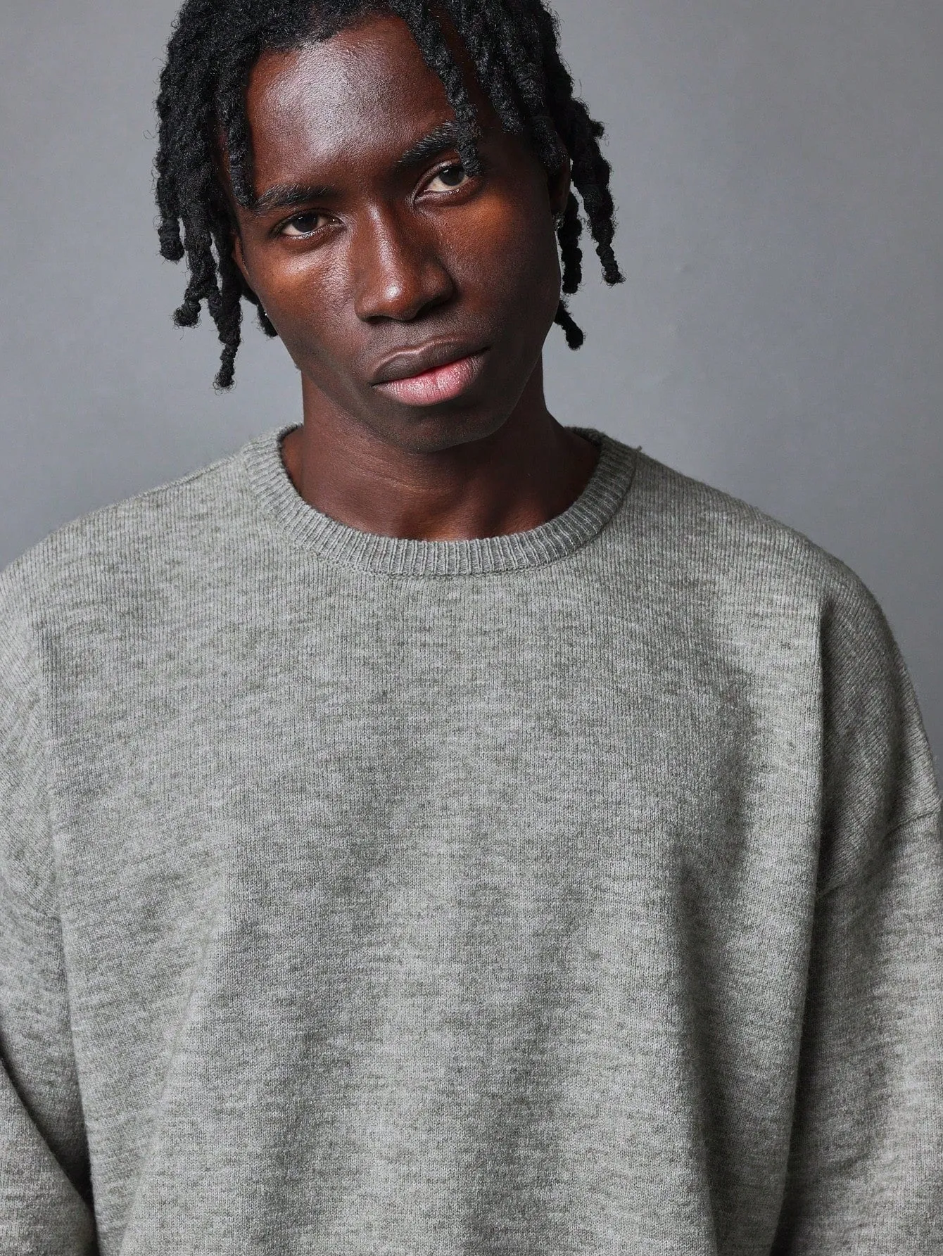 Regular Fit Crew Neck Sweater With Back Embroidery